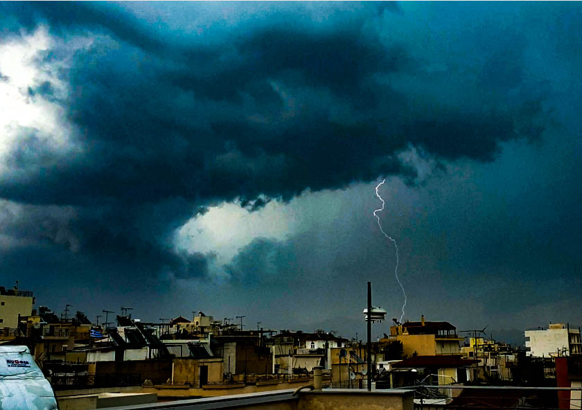 jonhpapal1's tweet photo. #Inside #Shelf_cloud
#Santa #lightningstrike #whether #shooting #action #Athens #Greece #Autumn 03-10-2019 https://t.co/X2dYsvLPDE