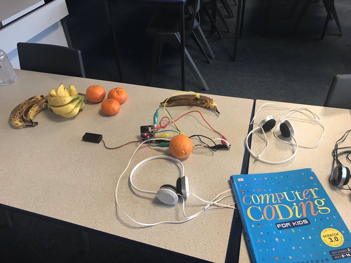 DigidolYGGRh's tweet image. Noson agored llwyddiannus #techgwyb #codio #microbit