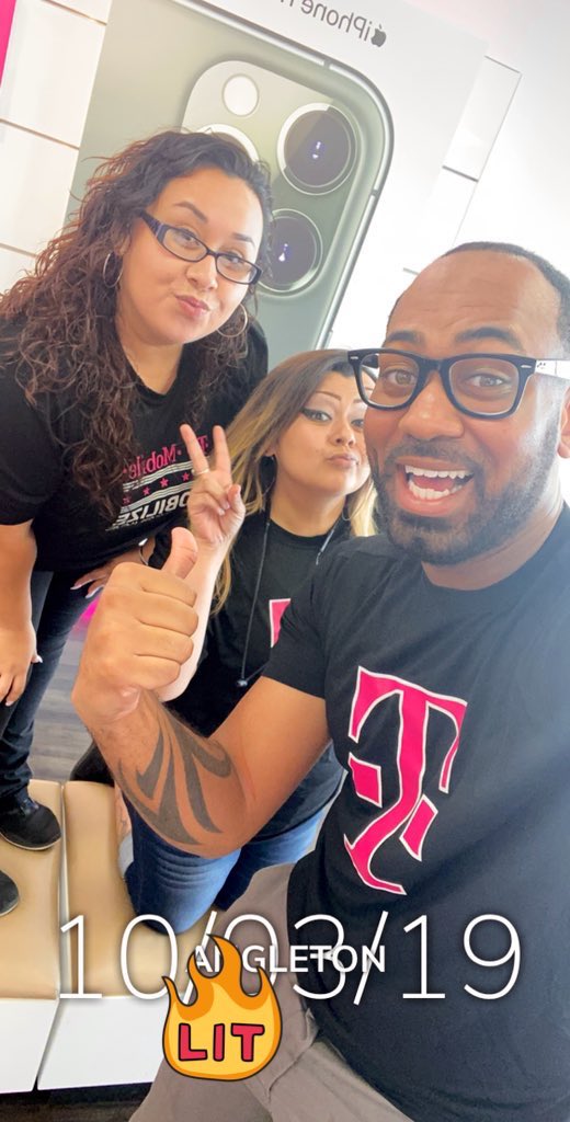 My Angleton team ready to take over October🔥🔥🔥🔥 <a href="/QDIwireless/">Quality Distributors</a> <a href="/Brandiej83/">B</a> <a href="/johnnyjcastro/">Johnny Castro</a>
