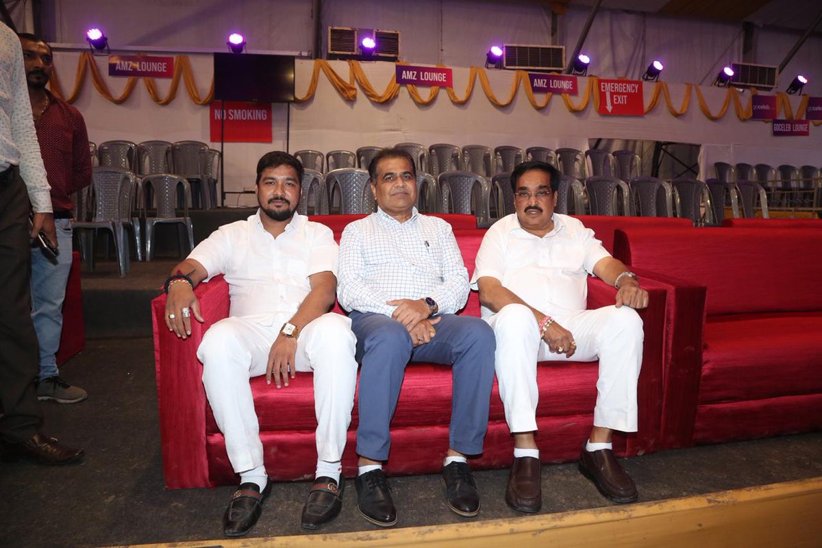 dilipkummar77's tweet photo. આજે જોલી પાટીઁ પ્લોટ પર #gocelebclub દ્વારા આયોજીત ગરબામાં સાંસદ શ્રી @CRPaatil જી અને બોલિવૂડ મ્યુઝિક ડિરેક્ટર જતીન લલીત જી સાથે માતાજી ની આરતી કરી.@vijayrupanibjp @sanghaviharsh @Dilip_Deshmukh @iPankajShukla @BJP4Gujarat @mpvadodara @IshwarParmarMLA @pradipsinhbjp @DrRutvij https://t.co/upR8S0EKkX