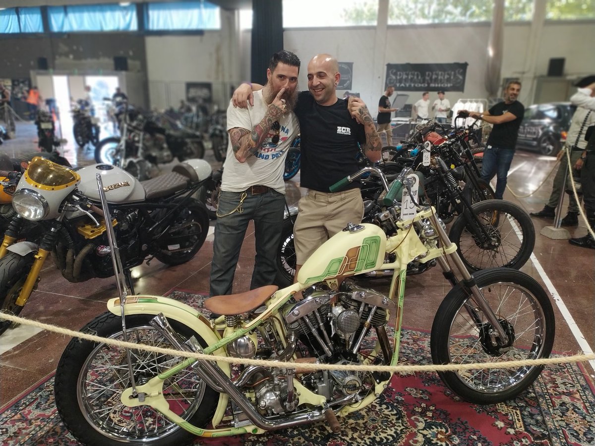 BryanlaTinta's tweet photo. Nos traemos el 1 puesto del Bike Show del Speed Fest de Castellar del Valles!! #Worlds2019 #ElIntermedio #harleydavidson https://t.co/io6ApV3fVH