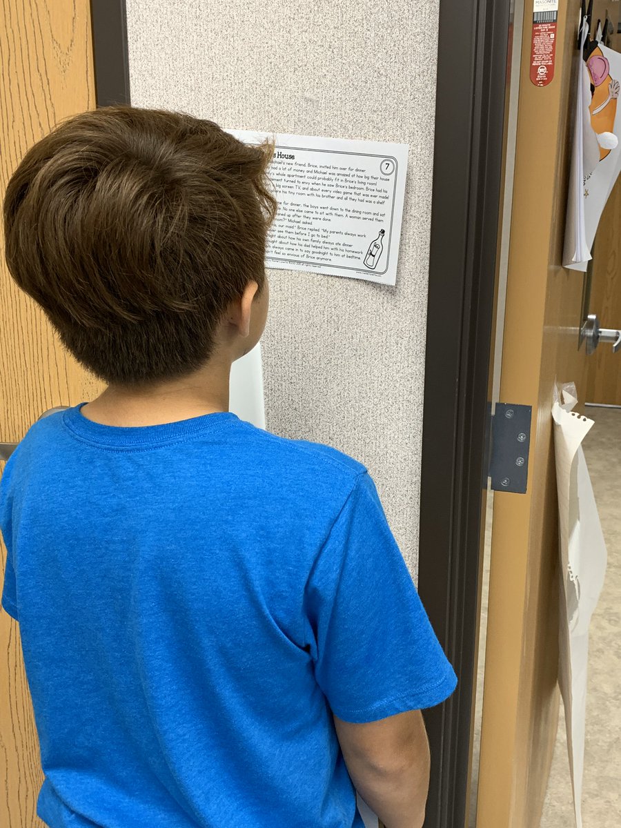 mrstuto's tweet photo. S’s participated in our first gallery walk of the year! S’s walked around the room in order to determine the theme and include details to support their reasoning. https://t.co/9gXHWWHTcS