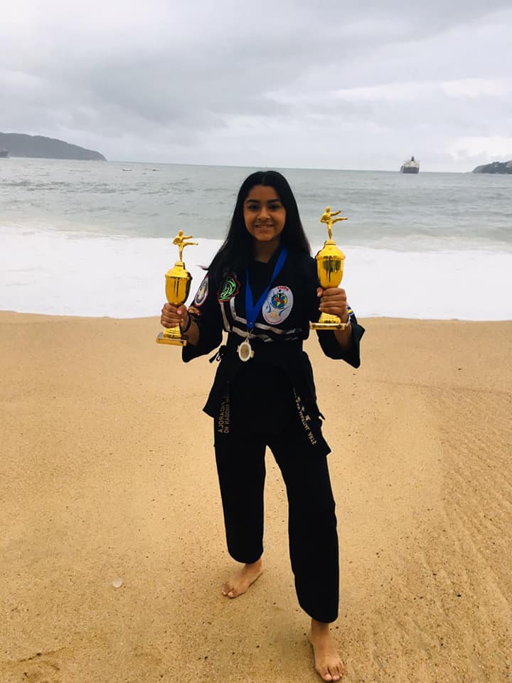 GobSanNicolas's tweet photo. #OrgulloSN 💪🏻 | Les compartimos a nuestras destacadas Campeonas Nacionales de Lima Lama 🥋, Diana Monserrat y Evelyn Astrid, Zamora Guardado.

Nuestras jóvenes nicolaítas se llevaron los primeros lugares, 3 preseas 🏅 cada una de ellas. https://t.co/Fn0tbhuuDF