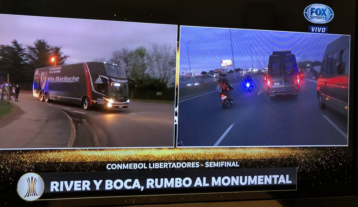 NFLPARATODOS's tweet photo. [BREAKING]

Un demente colocó una bomba en el autobús Bosteer. ¿Podrá Keanu Reeves estacionarlo en el Monumental Arena? https://t.co/jMkz8qA5pG