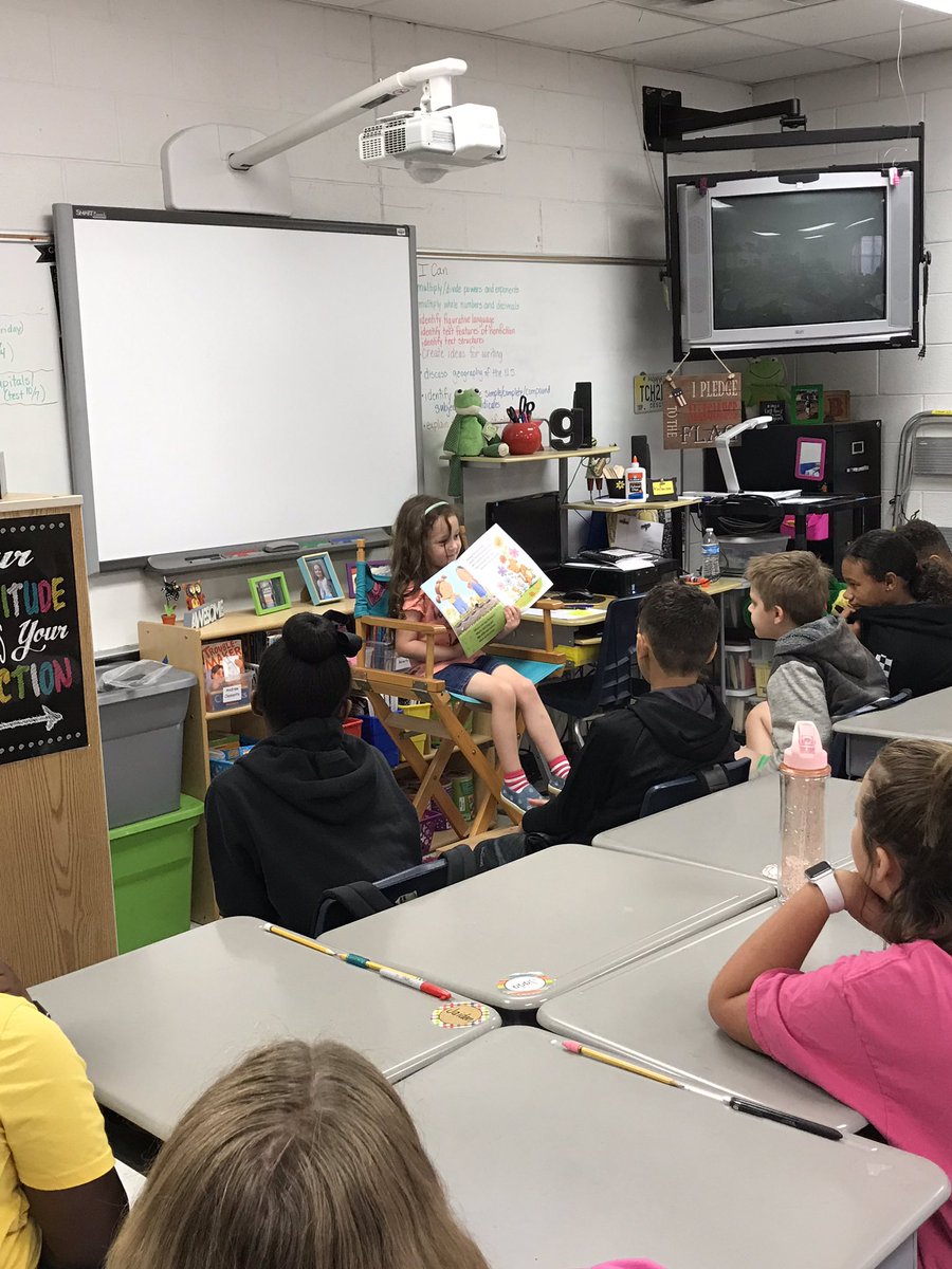 KimGlover9's tweet photo. My 5th graders had a little guest reader today from Miss Sloan’s 1st grade class. We love it when younger kids get to come spend time with us. Nice job today, Aria! @TweetDCS_OES #beAwesome #TeamDCS https://t.co/Cc5QERQOIT