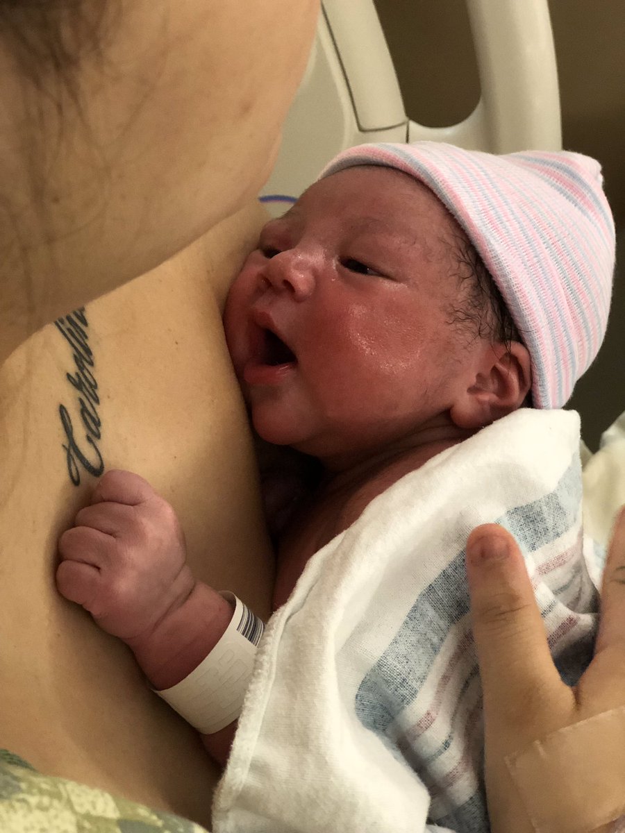 trinity018's tweet photo. Jaylene Marie❤️ 6pounds 10ounces born October 1st @ 1.01pm😢❤️ https://t.co/JJYOSoPPdp
