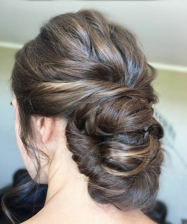 Wedding season in full swing 💃🏼 hair by @hairandmakeupbymegryan #halifaxhairstylist #updo