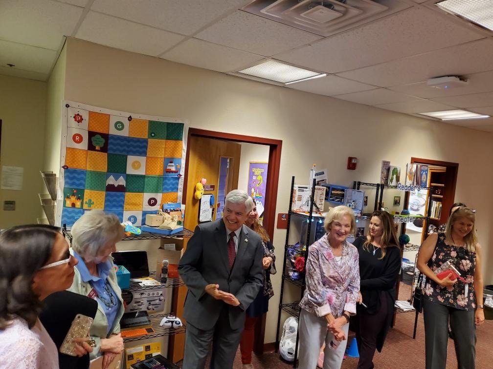 DanEArvizu's tweet photo. A few photos from yesterday - Chevron visited campus to learn more about NMSU STEM programs. Notice the photos from the Jack and Marylou Davis STEM Tech Lab with the stylish 3D glasses. https://t.co/mAeCMK9rhM