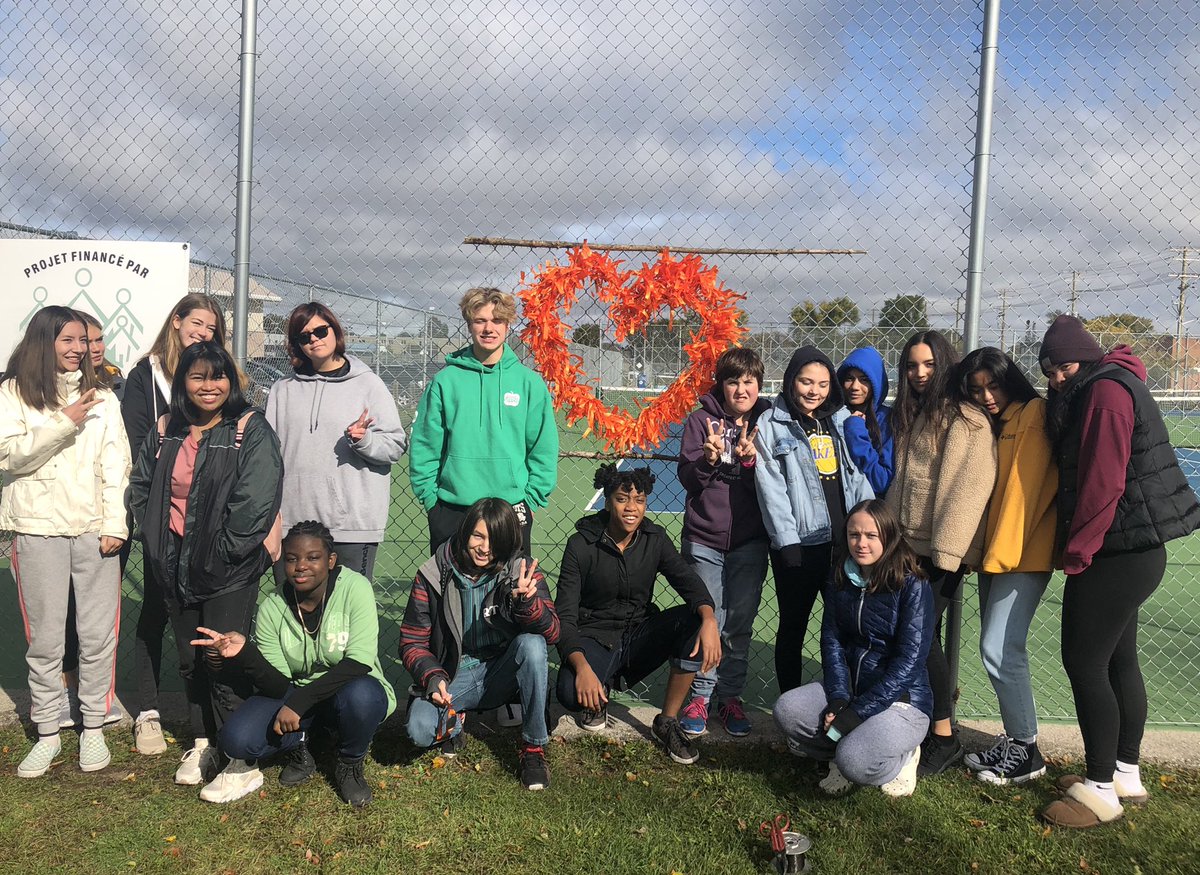 art_wpc's tweet photo. Students put up this heart in honour of #OrangeShirtDay2019 . It’s made up entirely of ribbons with notes of positivity, one for every student at @wpcLRSD 🧡 #createempathy https://t.co/OLFl1F6UHv