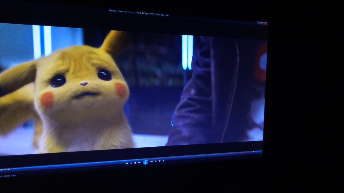 DJSonicofficia1's tweet photo. Pikachu detective. #Ciinema #60fps #Pikachu https://t.co/QoblyUPlJg