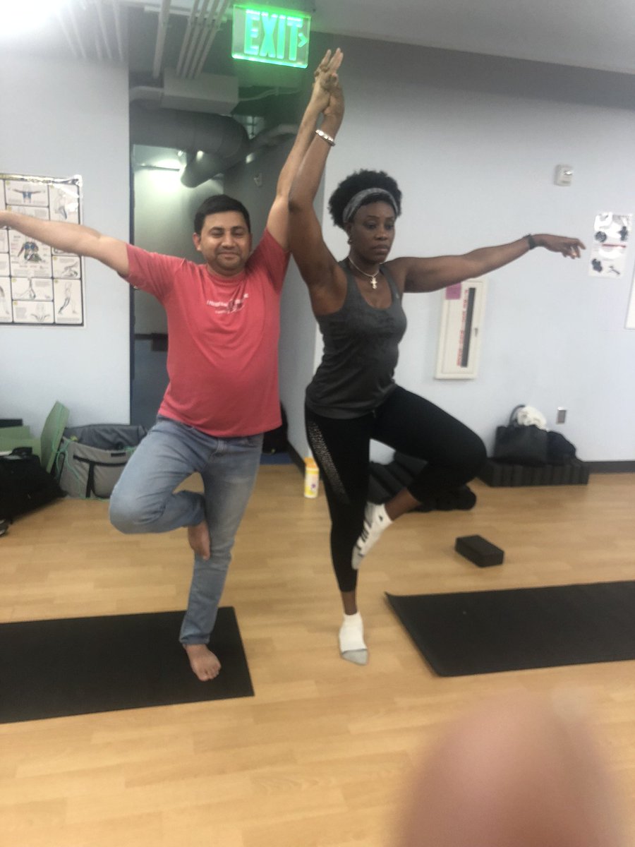 GetFitMSM's tweet image. HCW Day 3: Check out our awesome partner poses during our Yoga Flow GetFit Workout class#HealthyCampus @MSMEDU @MSMPres @SHLIatMSM