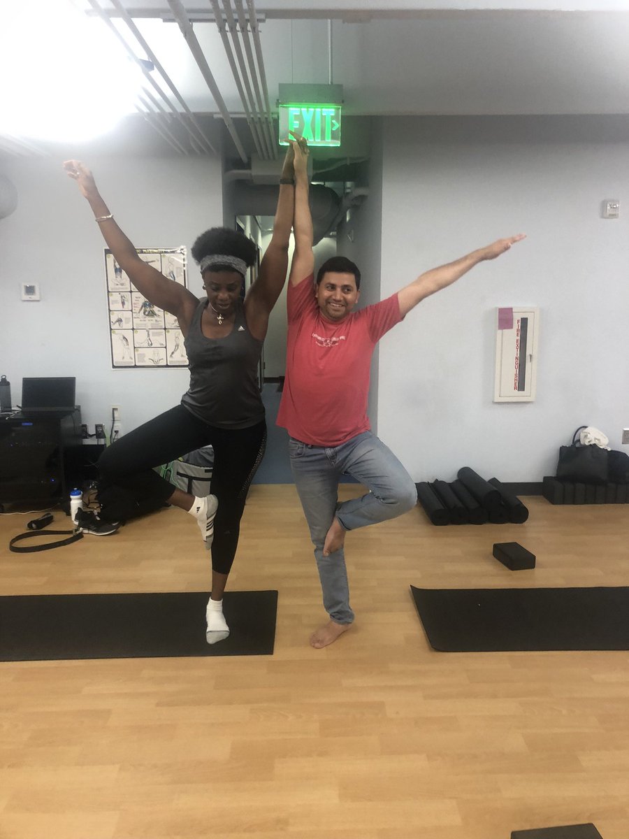 GetFitMSM's tweet image. HCW Day 3: Check out our awesome partner poses during our Yoga Flow GetFit Workout class#HealthyCampus @MSMEDU @MSMPres @SHLIatMSM