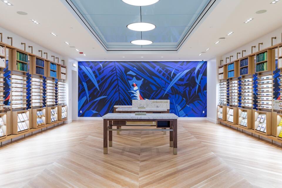 #TONIGHT our #free tour of #publicart <a href="/AventuraMall/">Aventura Mall</a> makes a special stop <a href="/WarbyParker/">Warby Parker</a> new shop to 👁 its <a href="/malikafavre/">malika favre</a> mural!  Event info: bit.ly/2FWZmRn  + our host has a #limitededition surprise 🤫 for guests on this month’s #FirstTuesday #artsencounter  #aventuramall