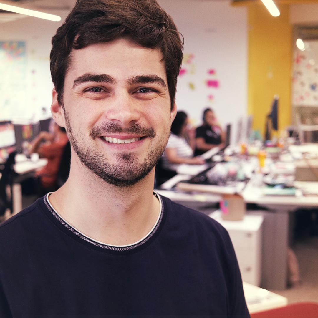 UXLabSP's tweet image. Esse é o Jef, UX Designer do UX Lab e uma das pessoas mais altas e maravilhosas do nosso time. 
Nas horas vagas ele gosta de andar de bicicleta, ficar com os sobrinhos e assistir filmes cult que ninguém entende.

#UXLabTeam