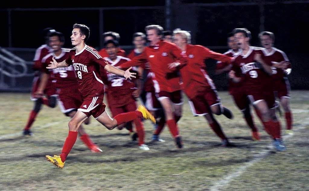 isd492soccer's tweet photo. You'd better hurry - Austin @ Northfield starts in an hour! #BeThere #EverybodyLovesAustinSoccer #ScarfRequest https://t.co/A6VRehzEKd