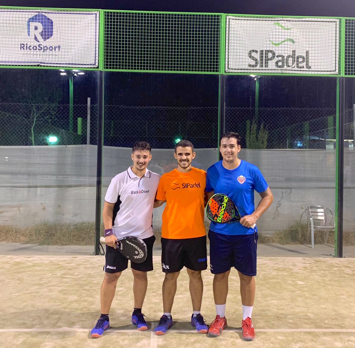 Carlos Durán y Jose Manuel Garzón son los #AlumnosDelMes en la escuela de <a href="/RicosportD/">Ricosport Gestión Deportiva</a> ¡Dedicación, esfuerzo y ganas de aprender cada día! 🎾💪🏼