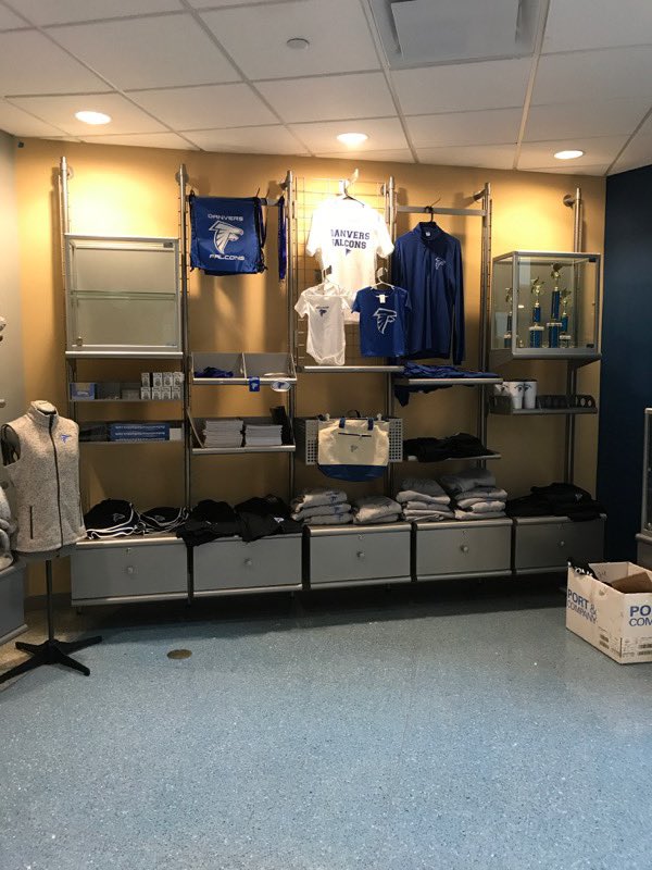 Day 2 of SBE Week: Best display! #DECASBEWeek <a href="/mass_DECA/">Massachusetts DECA</a> <a href="/DECAInc/">DECA Inc.</a>