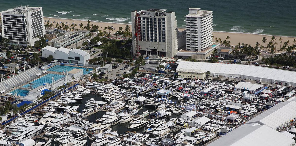 flibsofficial's tweet photo. .@visitlauderdale shares everything you need to know for your first trip to the Fort Lauderdale International Boat Show! #FLIBS2019 https://t.co/prGSqpVfPN https://t.co/OdL5BpTyqV