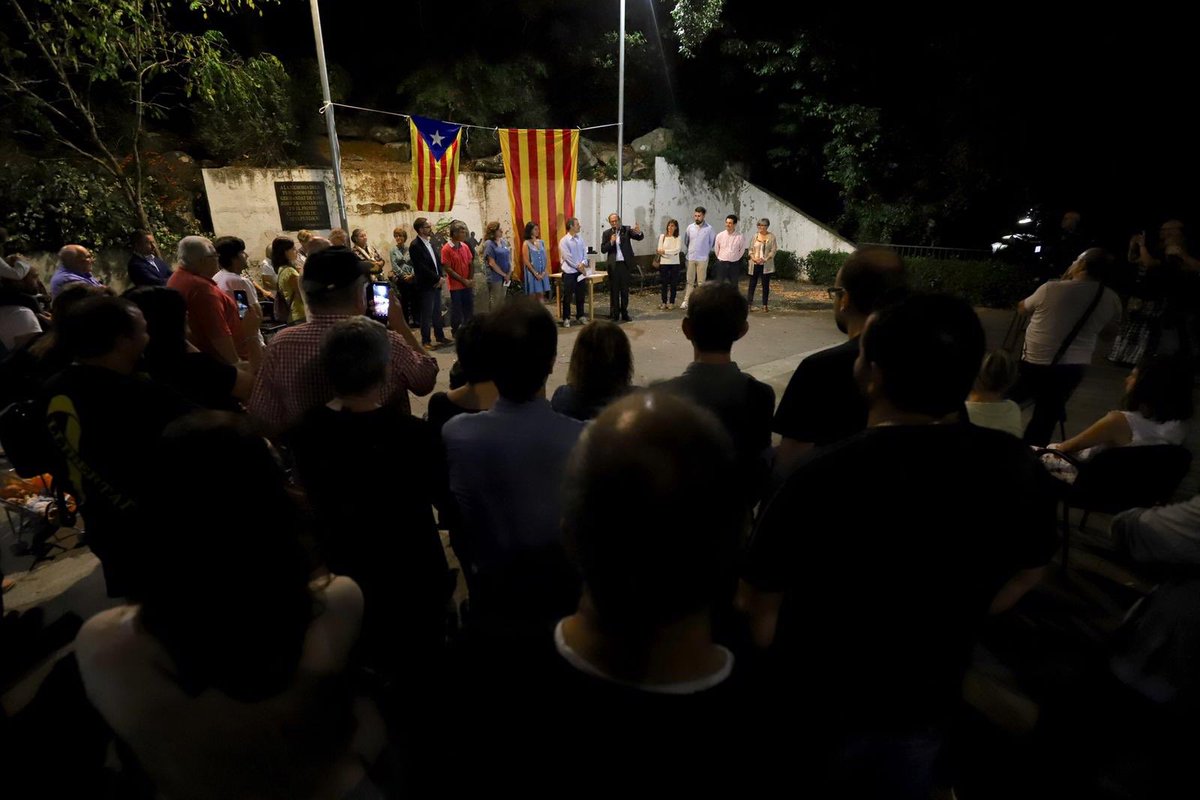 QuimTorraiPla's tweet photo. L’#1Oct tots vam veure les imatges de la brutalitat policial a Canyamars i a tants altres pobles petits del país. Avui hi he anat, dos anys després, en homenatge a la seva valenta resistència a favor de l'autodeterminació i la independència. Endavant! https://t.co/7IFZ9QCUla