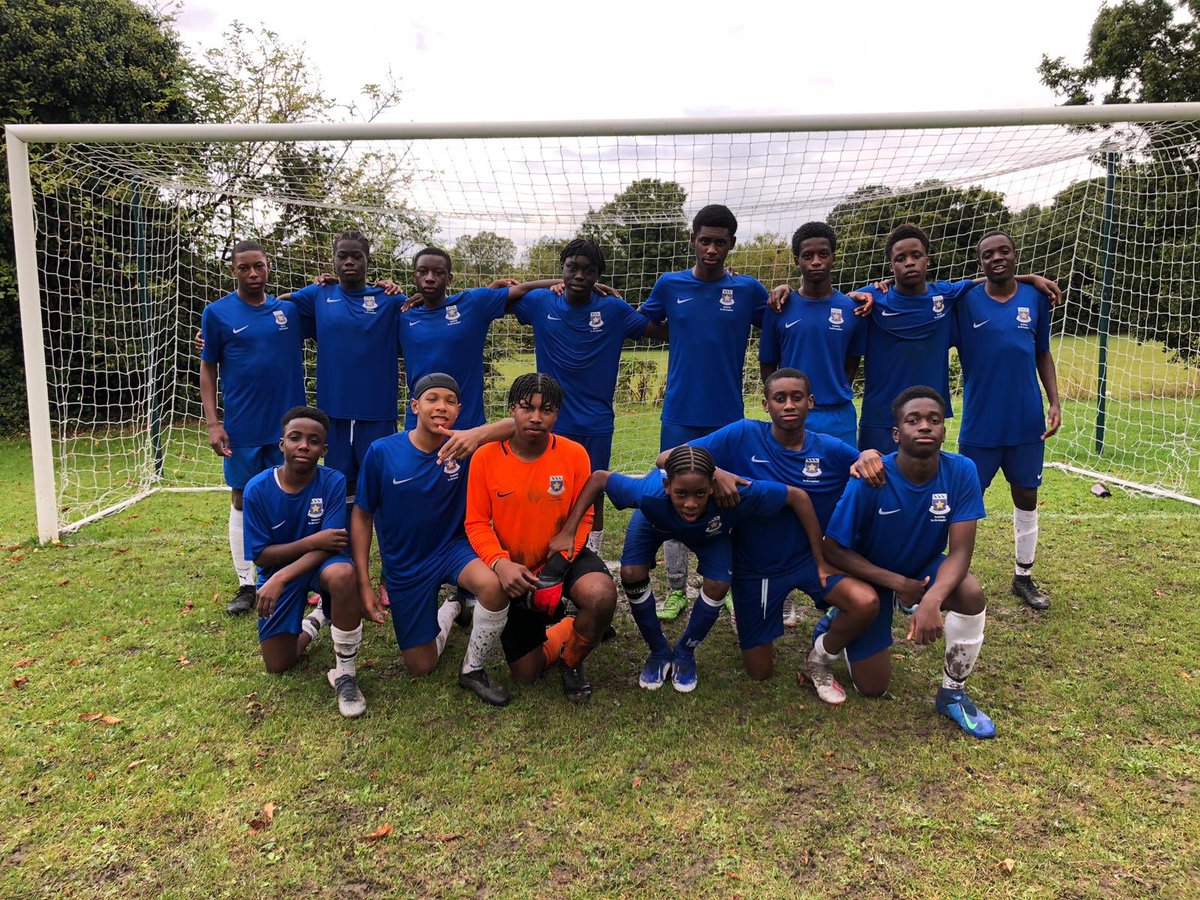 stjosephs_pe's tweet photo. U15 ⚽️ come through stern test v @oxtedschool winning 3-2 in the driving rain/thunder/lighting after being 2-0 down at HT | GS: Eccleston-Hutchful x2, Hassan | MOM: Eccleston-Hutchful #atkinsarmy #nopainnorain #nextroundplease #STRIVE https://t.co/2IDN1XOQVu