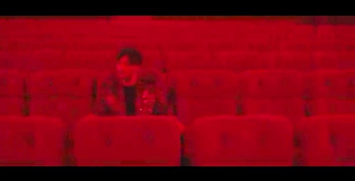 OttaSSat8's tweet image. #FabrizioMoro videoclip #PerMe
💔💘💞
"Con l'energia spesa nei tormenti,
l'umore tra le offese e i complimenti"

(Immagini dal videoclip del verso citato rese più chiare)

579.000 visualizzazioni su YouTube YouTube giorno 19
💪💪