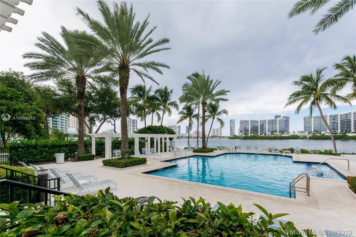 LuxeRG's tweet image. 2 R E N T E D | 1 W E E K
Village by the Bay, Aventura
#4105
2 Bed | 1.5 Bath | 1,024 SF
&amp;amp;
Foundry Lofts, Fort Lauderdale 
#305
2 Bed | 1 Bath | 1,052 SF
 #ForRent #ForPurchase #Buy #Sell #Rent #DreamHome #Realtor #FortLauderdaleRealtor #SouthFloridaRealtor #RealEstate