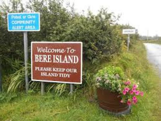 Great news for #bere island with  €151,254  being awarded to the Wild Atlantic Camping &amp; Glamping site . 

This has been awarded through  @MichaelRingFG Department .