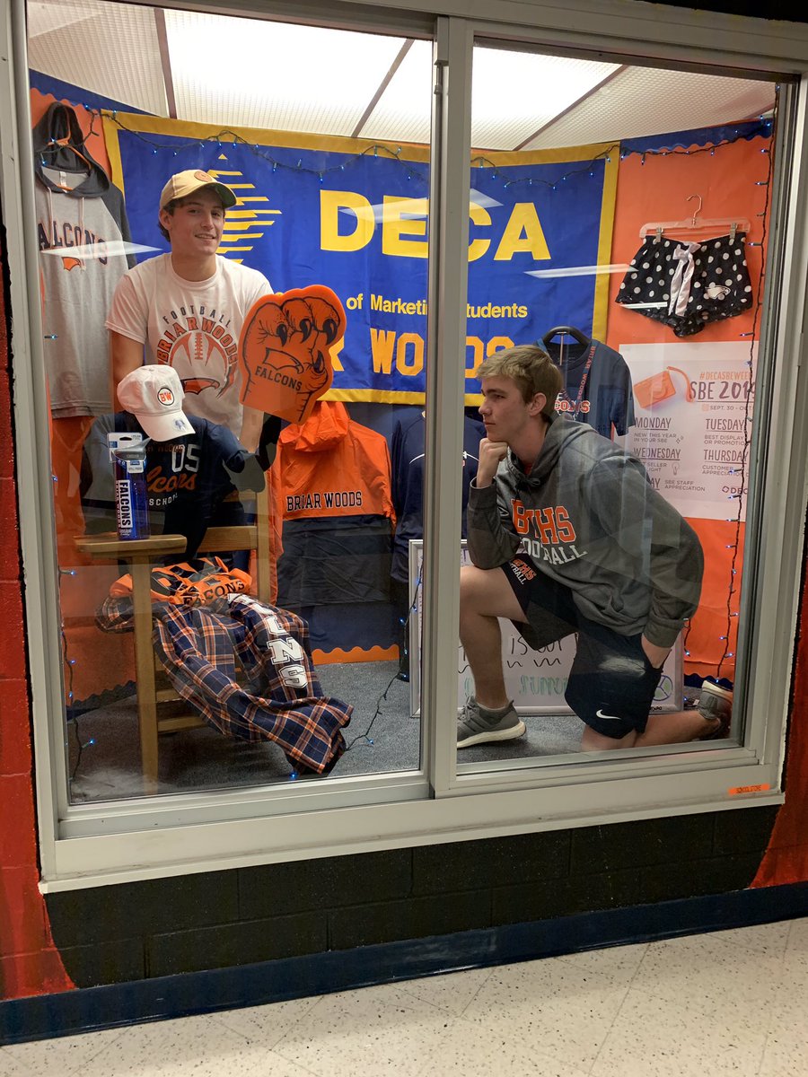 bwhsdeca's tweet image. DECA SBE Week Day 2!🔷

Our Best Display!!🤩🧡💙

#DECASBEWeek @DECAInc @VirginiaDECA