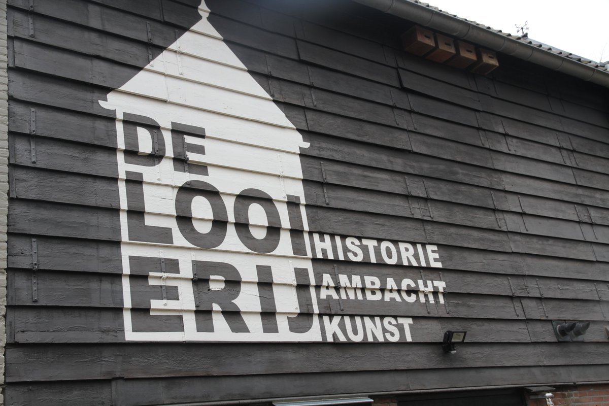 DeLooierij's tweet photo. Op 6 oktober is er om 14:00 uur een instaprondleiding die gratis is op vertoon van een geldig entreebewijs van DE LOOIERIJ. (Kerkstraat 33)   Ben op tijd voor deze historische instaprondleiding. De rondleiding  duurt ongeveer 1 uur. https://t.co/xAtNfHjUZV