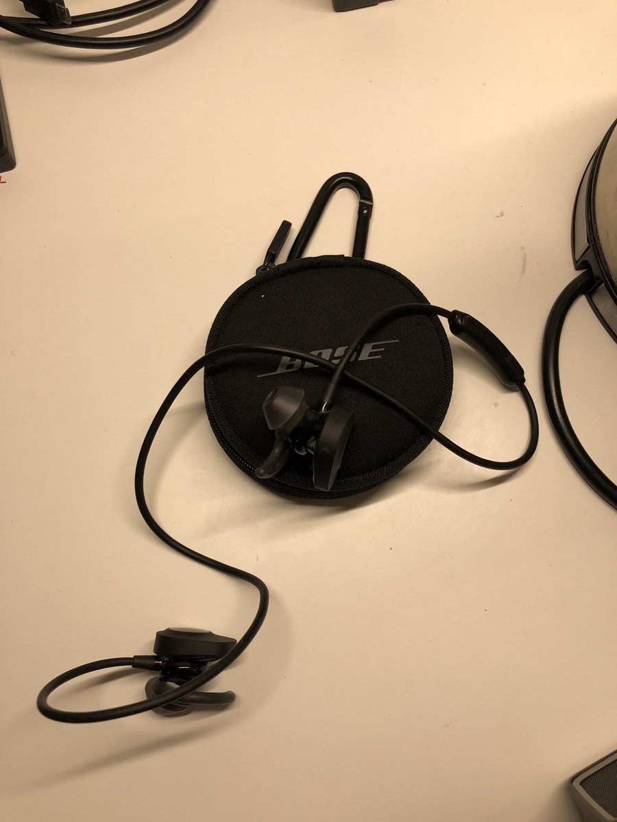 notford1's tweet photo. @Bose - less than a year in these are no better than mad expensive ear plugs. Very disappointing. https://t.co/jQ0UIdNY6B