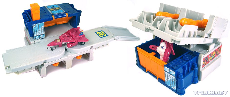 baltmatrix's tweet image. For those that don't know, back in the last 80's, when Micromasters were a thing, there were four base sets. We MIGHT get all four as new Weaponizer figures.