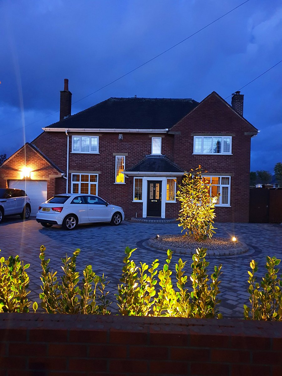 Latest drive way using @MarshallsGroup  @MarshallsReg savanna charcoal and pennant grey.