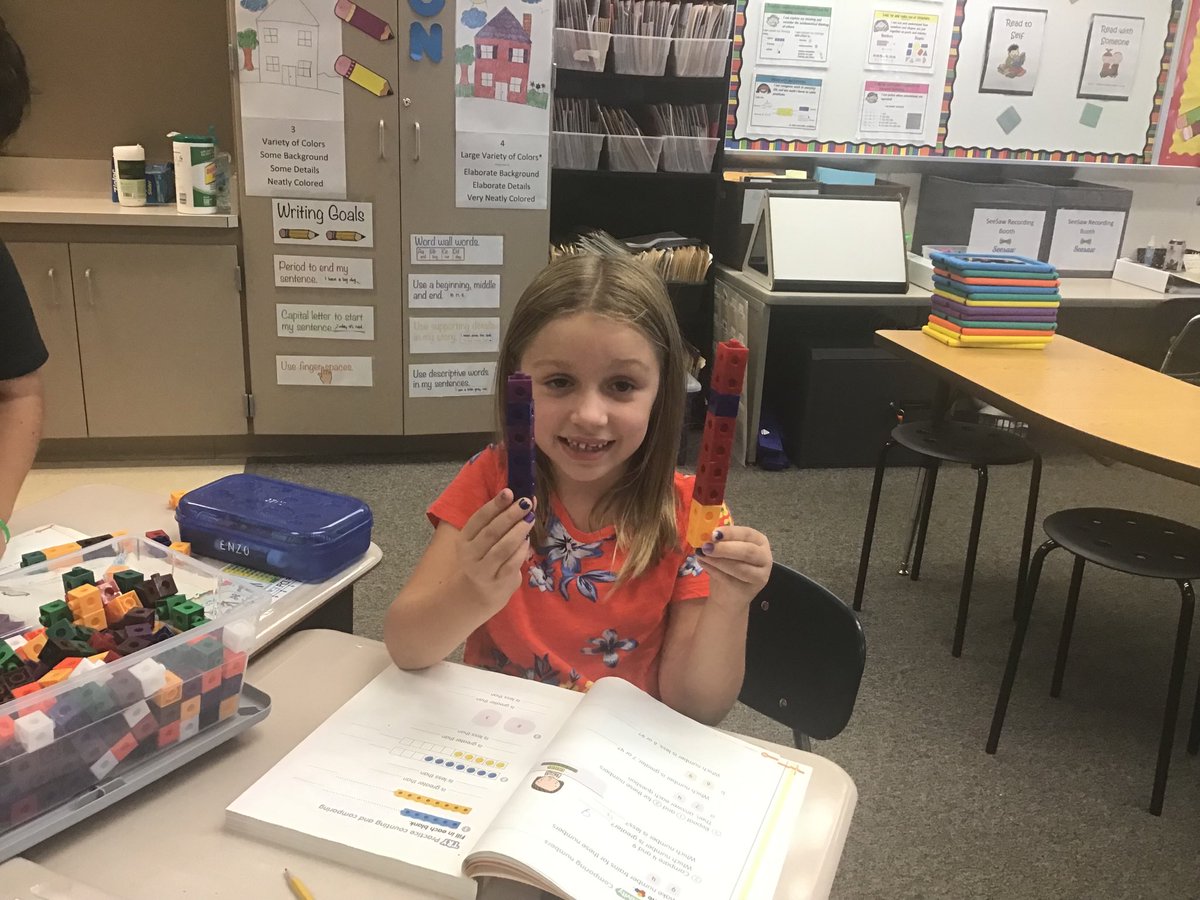 krantzCB's tweet photo. Ss use blocks to make trains in math class to show math thinking. #cbgroveland https://t.co/ZloSQgC9pk