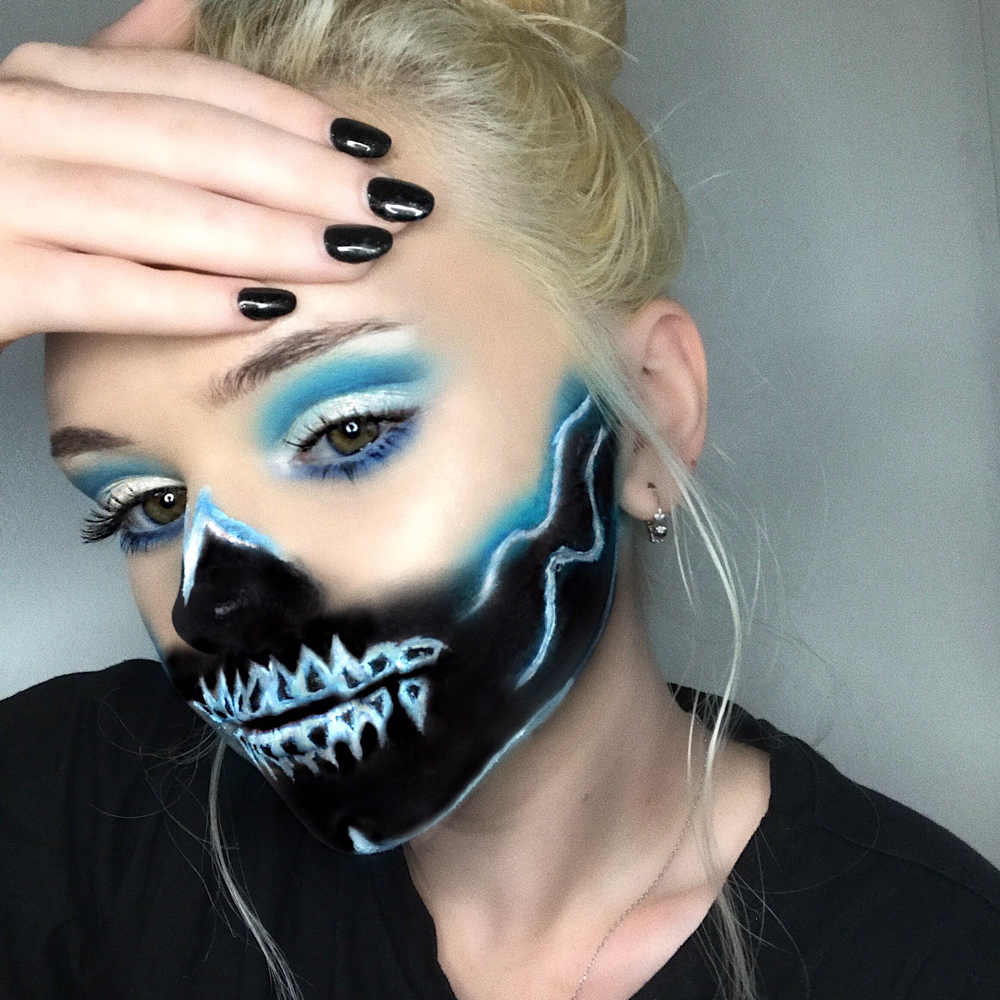 Neon on sale skull makeup
