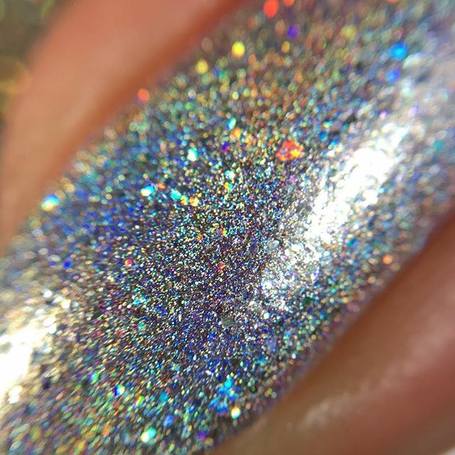 VaVaVieve13's tweet photo. Macro of @superchiclacquer “Shattered Mirror” from the new Superstition Collection. Available 10/01/19. Please see my previous post for further details. 
_________________________

#indiemacro #macromanis #macronails #macro #macroallthethings #alltheindi… https://t.co/MP77sS3ET1 https://t.co/mYx9k2hWgO