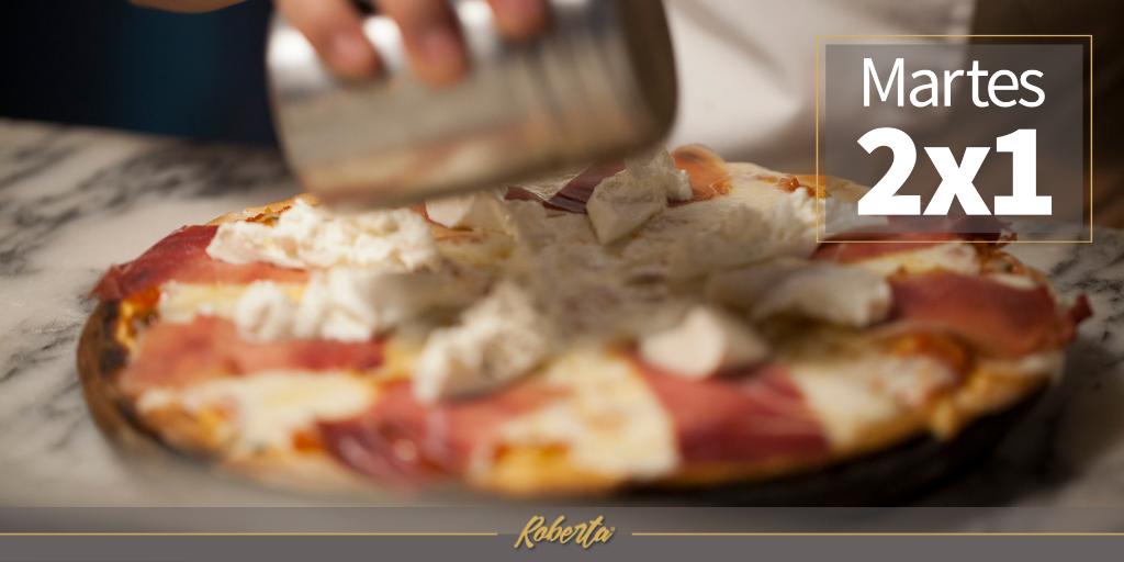 RobertaCondesa's tweet photo. Magia italiana convertida en #pizza. Hoy al 2x1 en Roberta. https://t.co/YDADgFQk3u