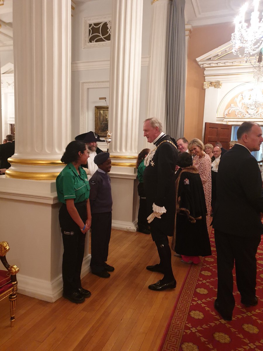 ShoreditchRAFAC's tweet photo. We were delighted to provide the Guard of Honour alongside @stjohnambulance for the @GloversLiveryCo at Mansion House this evening. We are very proud of our affiliation and all the support you provide the Squadron. #tothefore @LondonAirCadets @aircadets @ComdtAC @ELAdvertiser https://t.co/7CQkZ3p7f7