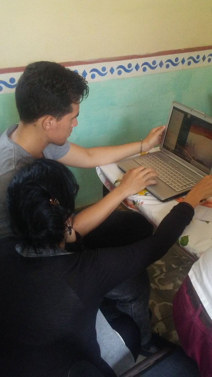 LeonDaimy's tweet photo. Joven Club Cmg8 y el Bosque Tecnológico en su primer dia de Alfabetización Tecnológica en la Provincia de Camaguey ..
Casa de Abuelo Amalia Simoni y la Escuela Especial Nguyen Van Troi..
#JovenClub #Camaguey #Bosquetecnológico #Cmg8 #AlfabetizaciónTecnológica https://t.co/NR1Iwf3Avh
