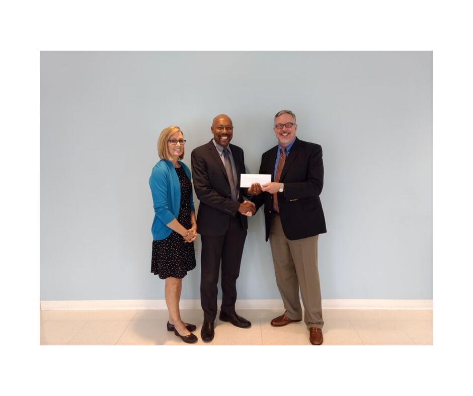 Premier Dental Partners Doctor Owners, Dr. Suzanne Watson and Dr. Jay Hauser present endowment check to Dean McLeod at A.T. Still University. #MOSDOH amdpi.blog/2019/10/01/pre…