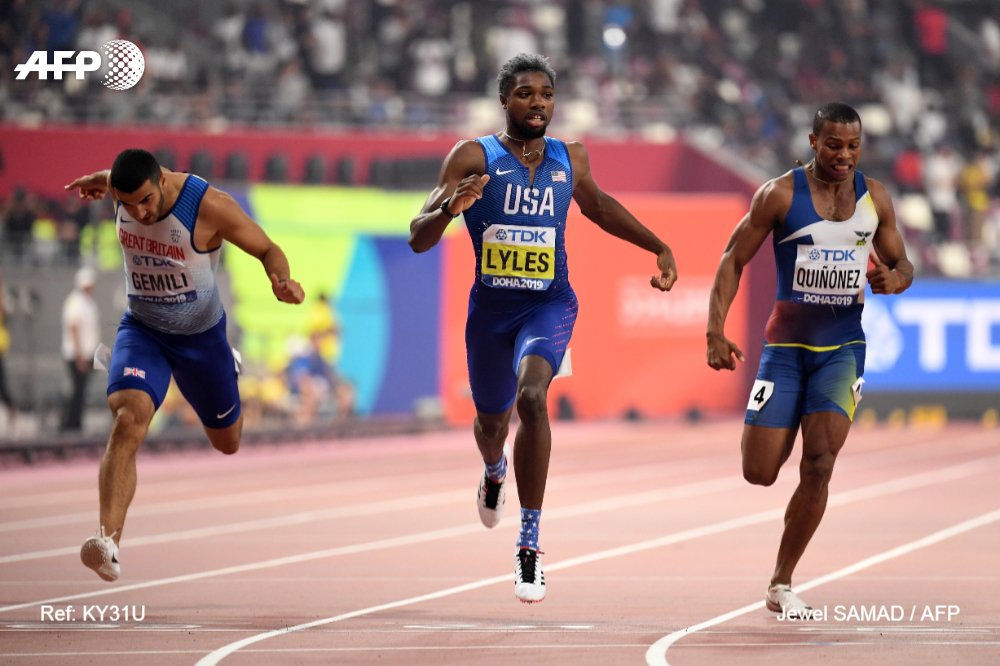 URGENTE: El ecuatoriano Álex Quiñónez logra histórico bronce mundial en 200 metros; el estadounidense Noah Lyles gana el oro. #AlexQuinonez