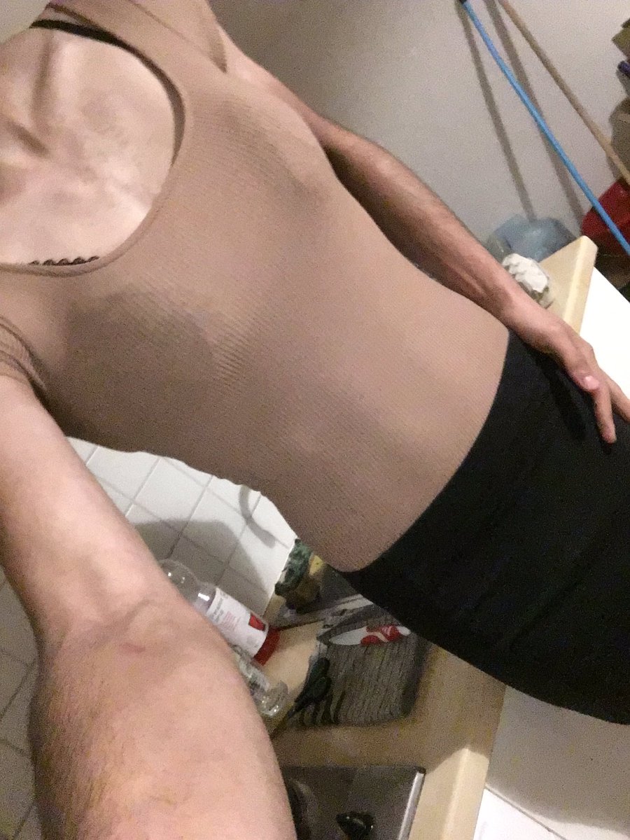 MaverickKeyser's tweet photo. Je vous dévoile déjà la partie 2 🤤🤤🤤 https://t.co/o7fr3lJvIK