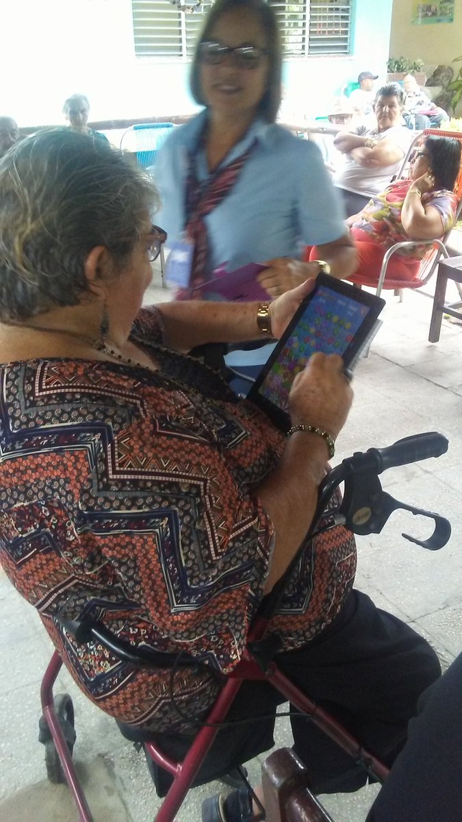 LeonDaimy's tweet photo. Alfabetización Tecnológica en la escuela especial Nguyen Van Troi de la provincia de Camaguey y los Abuelo de la Casa Amalia Simoni de la localidad de Garrido ... https://t.co/hG34LkNvGS