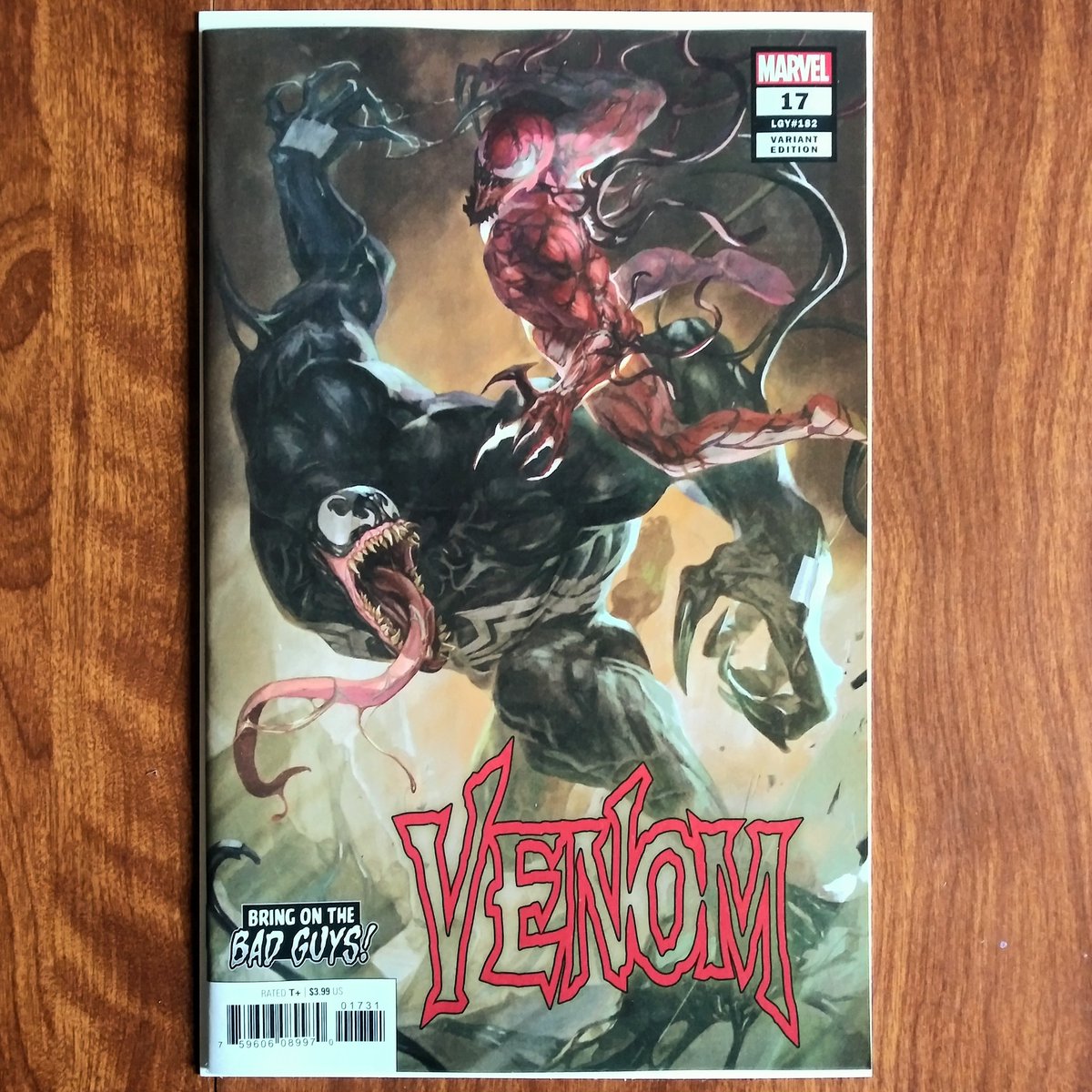 nexrecro's tweet photo. #TopVariantTuesday with stunning #Venom #17 Bring on the Bad Guys variant by Sunghan Yune and published by @Marvel. #WeAreVenom #Comics #Comicbooks #Marvel https://t.co/wSl8OIPlwB
