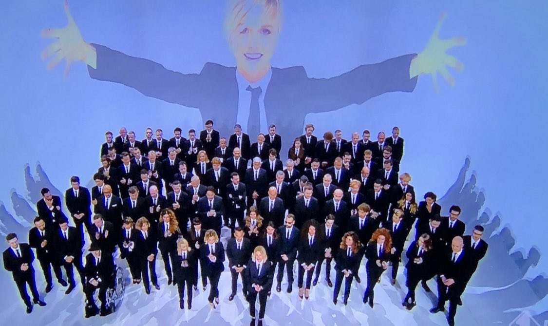 NicoSavi's tweet photo. Noi. #LeIene https://t.co/0M8SGCSWD9