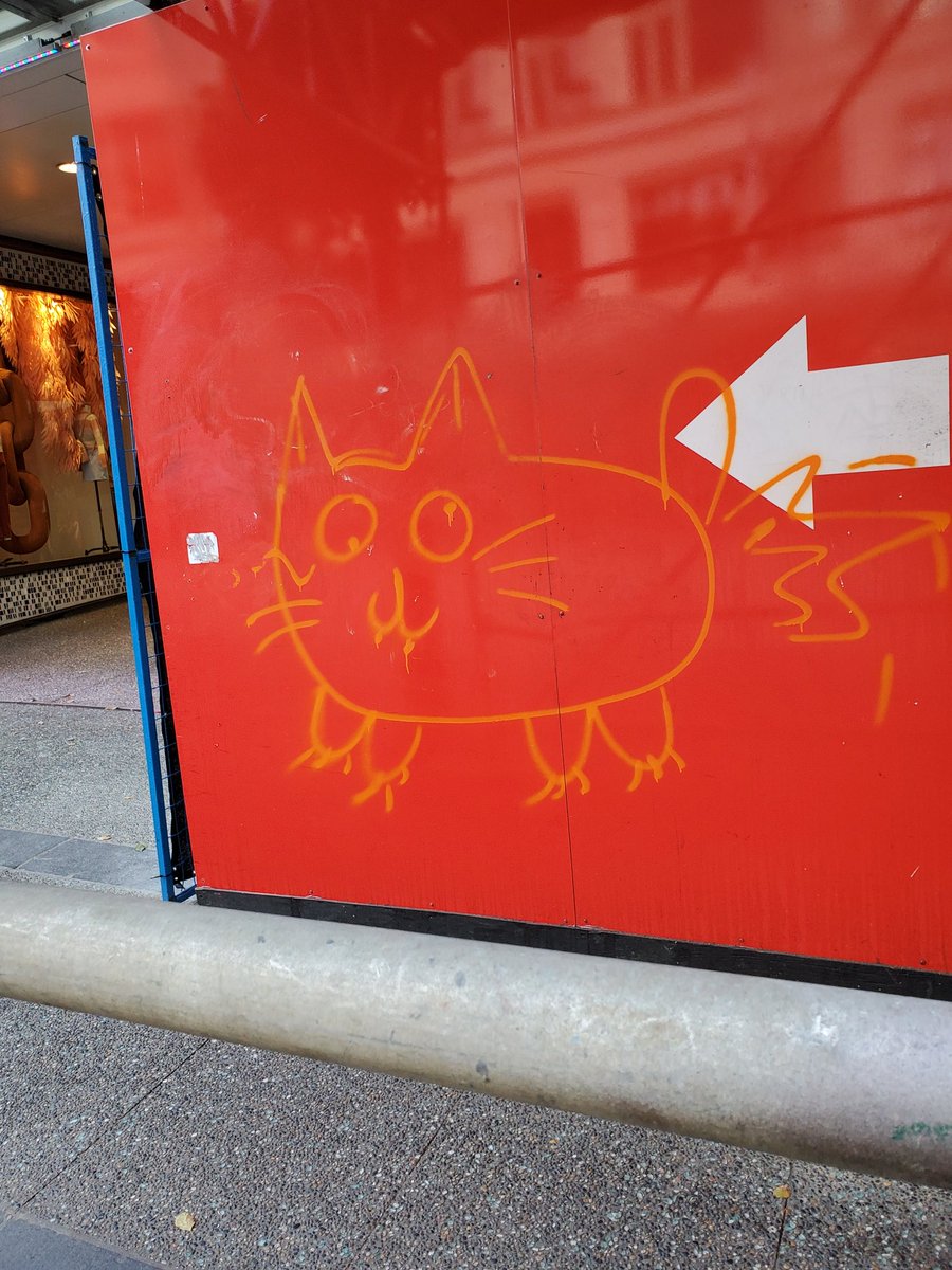 Choplogik's tweet photo. possible bansky https://t.co/KzVWIoCeIX