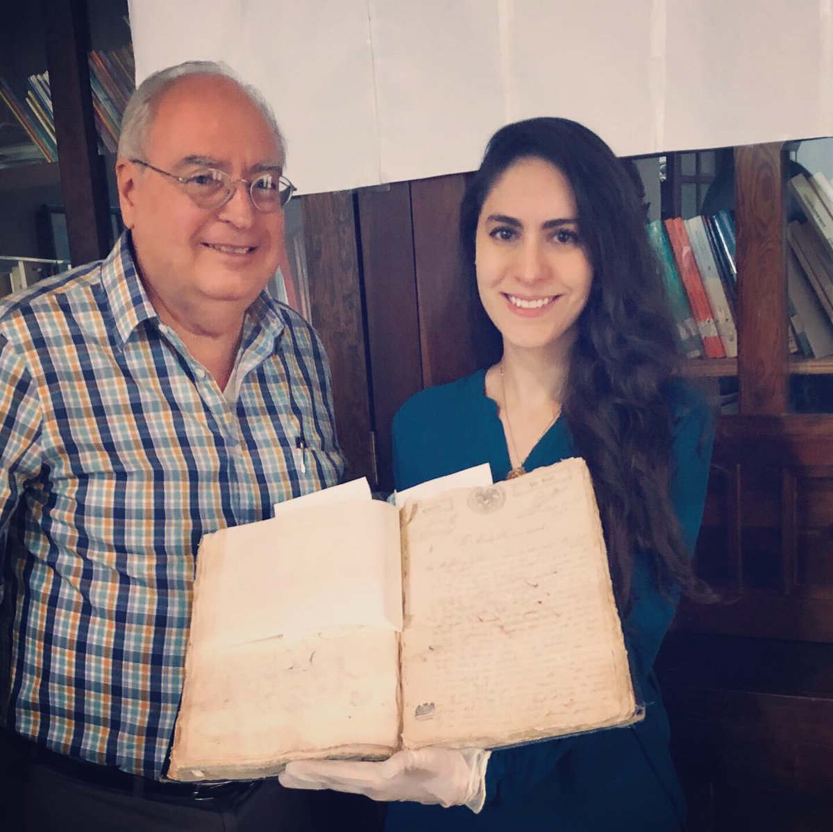 dianagbarraza's tweet photo. Conmemorando 423 años de la #fundaciondemonterrey, agradezco al #Museo Metropolitano de #Monterrey la #oportunidad de conocer sus #archivoshistóricos en el #antiguo #PalacioMunicipal . A través de los cuales obtenemos #perspectiva sobre la vida, #raíces, geografía y #culturaregia https://t.co/S5nqK78HUO