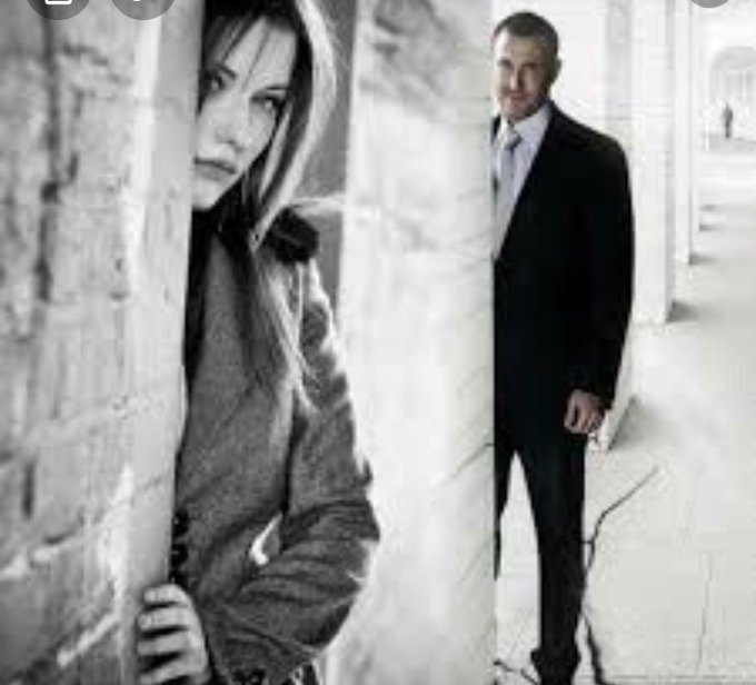 الغياب ليس سيئاً 
كما يظن البعض 
الغياب هو أسرع كاشف 
جغرافي يُبين لك معادن الشخص 
الذي يحبّك والذي اعتادّ عليك 
الغياب يفسر الشعور بالمجان بكل صدق!