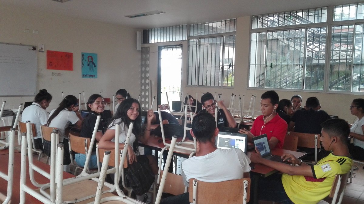 alejoalvgut's tweet photo. Formación con aprendices de articulación del colegio San Luis Gonzaga, municipio del Carmen de Chucuri. 01/10/2019  #ArticulacionSena https://t.co/7TA1Rd55Dz