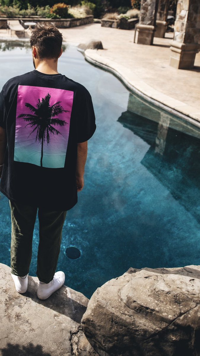 MLBrand_0's tweet photo. Miami Tee dropping next week! Stay tuned! @MeyersLeonard https://t.co/KVC1yMZzsb