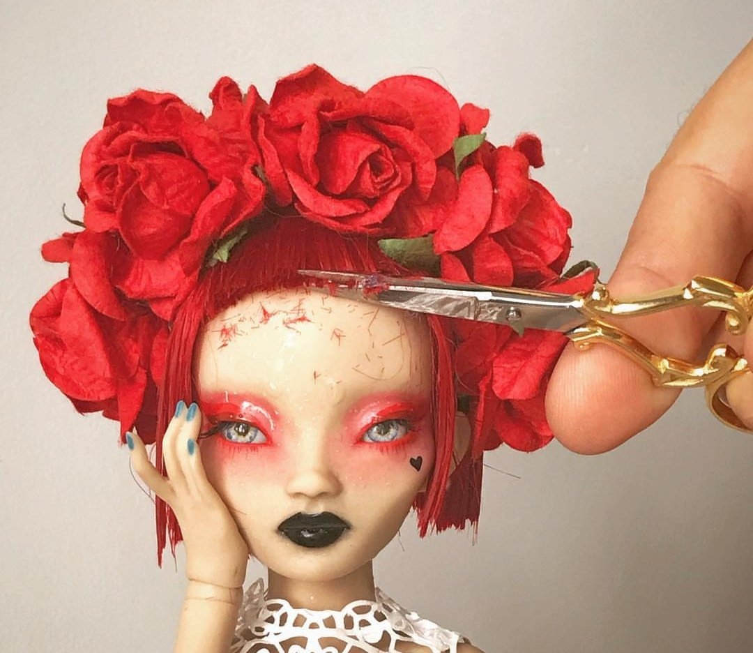 uae_eman's tweet image. قصيت شعري من كمن يوم، من يومها والدعوات الاجتماعية والعائلية تهل علي، طيب كان من الأول، الحين صعب، باقي أصبغه

#microbangs